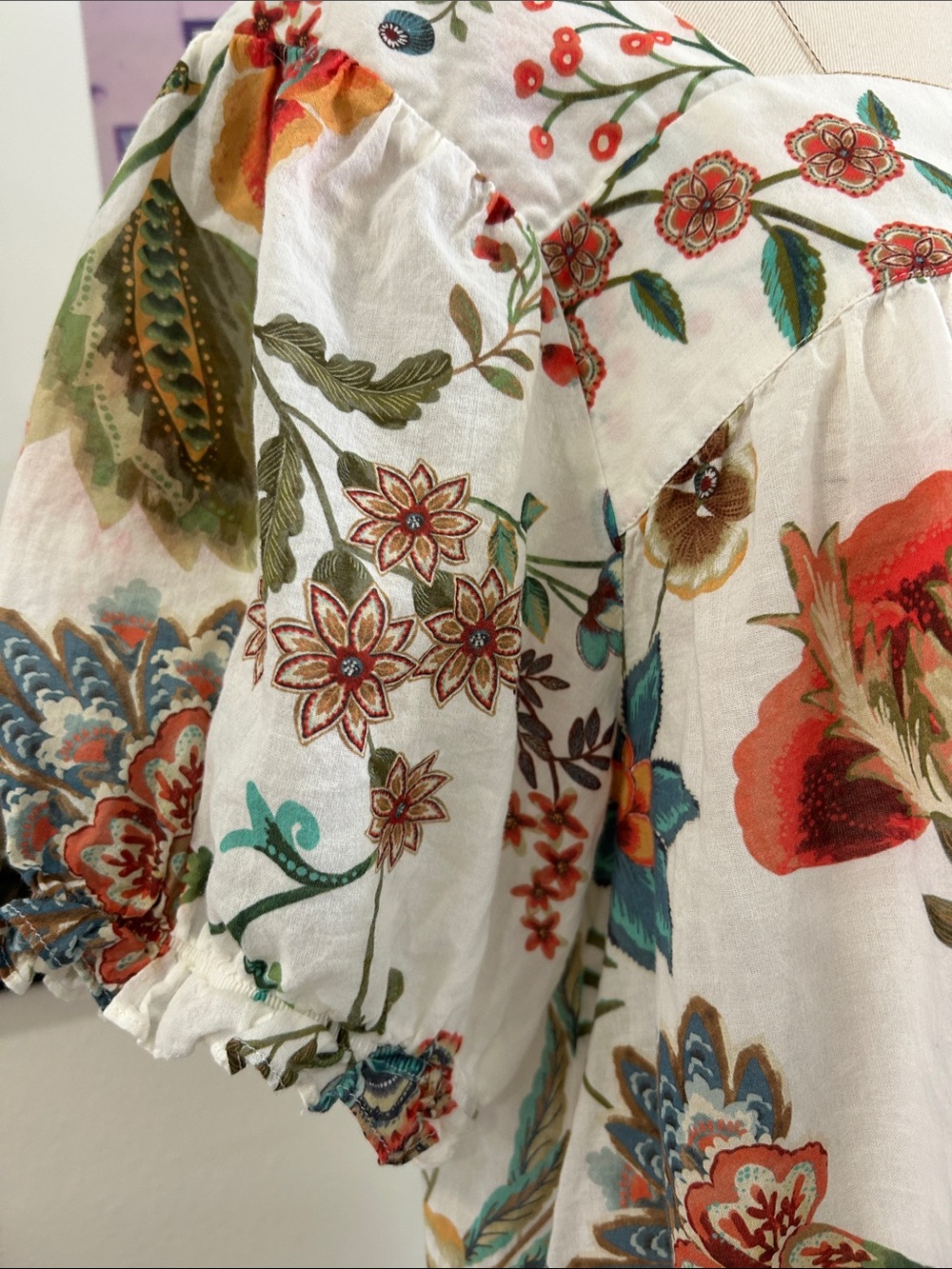 Johnny Was Ekru Ardell floral puff sleeve top large - Picture 5 of 9